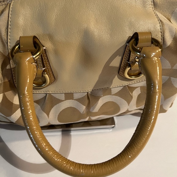 Coach Madison Sabrina Satchel - Picture 12 of 16